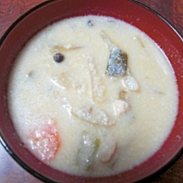 塩糀と味噌入り酒かす汁